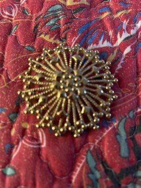 Vintage Monet Gold-Tone Starburst Radiant Brooch